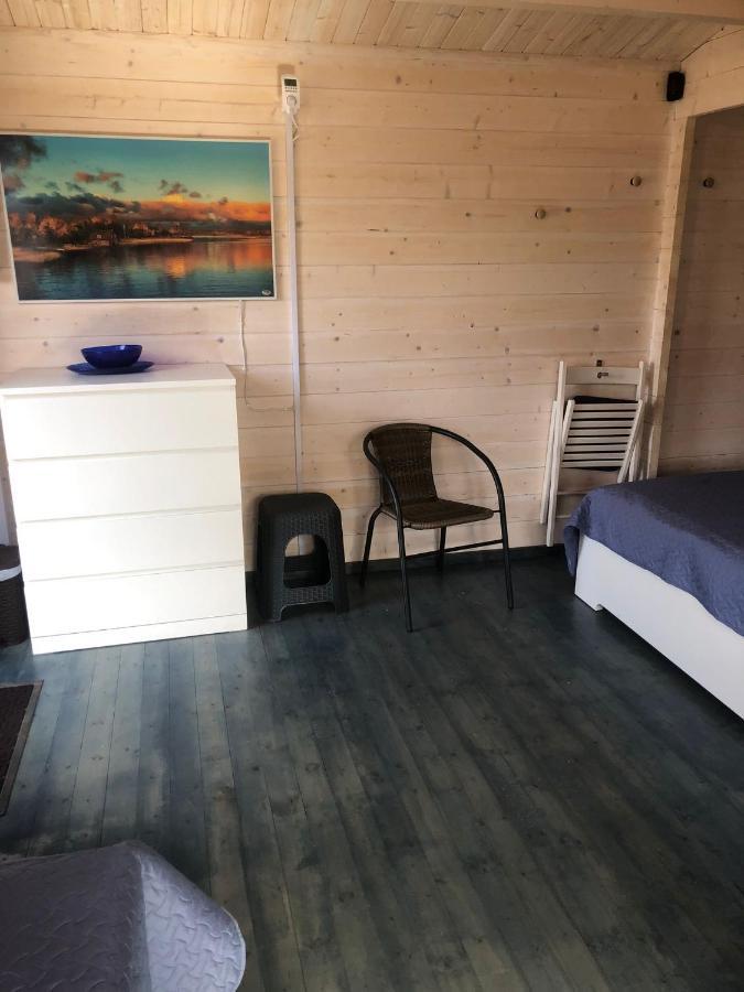 Womocamp Holzhuette 1 Hotel Саулкрасти Екстериор снимка